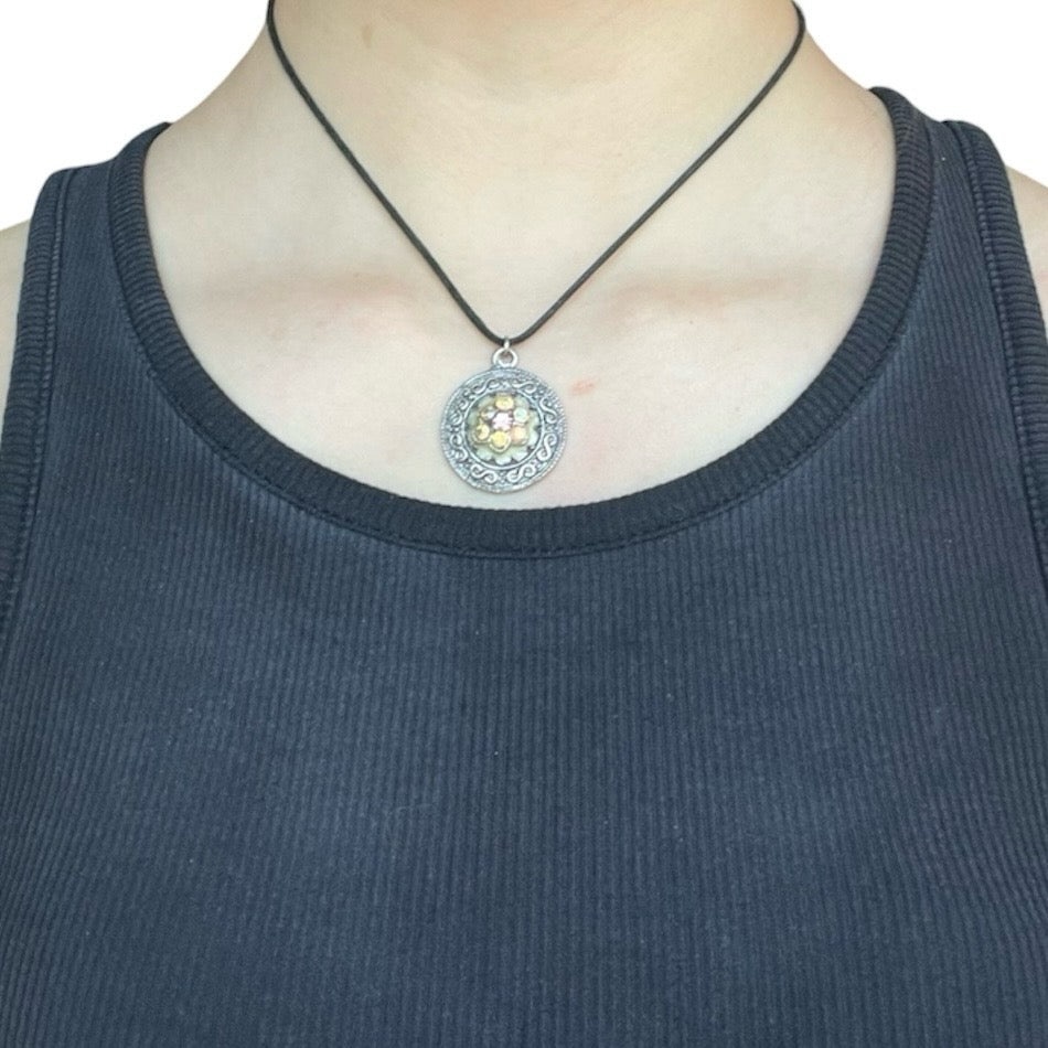 Rustic Silver Rhinestone Pendant Necklace