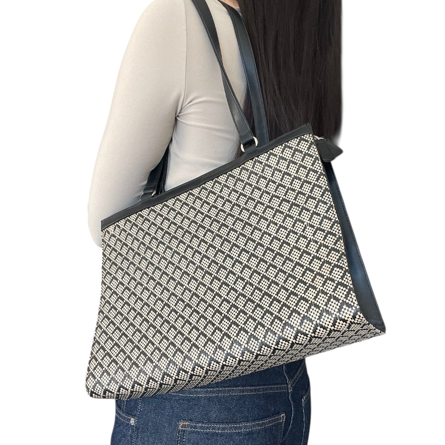 Vezzano Leather Shoulder Bag